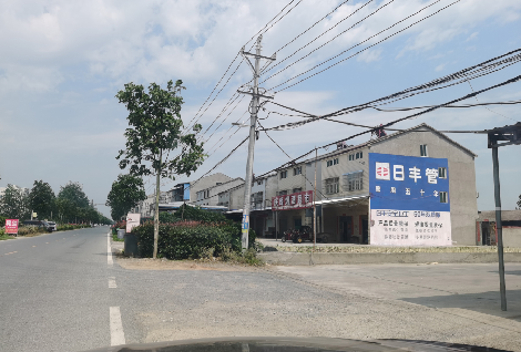  昆山如何能保证墙体广告的醒目性？